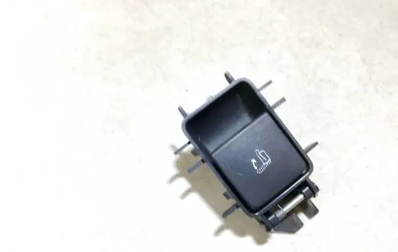 Peugeot 3008 I Seat back rest lock catch 