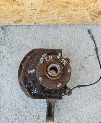 Nissan Qashqai Front wheel hub