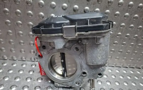 Peugeot 108 Throttle body valve S27624552 220300Q040