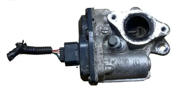 Nissan Note (E12) EGR valve H8201143495 147104647R
