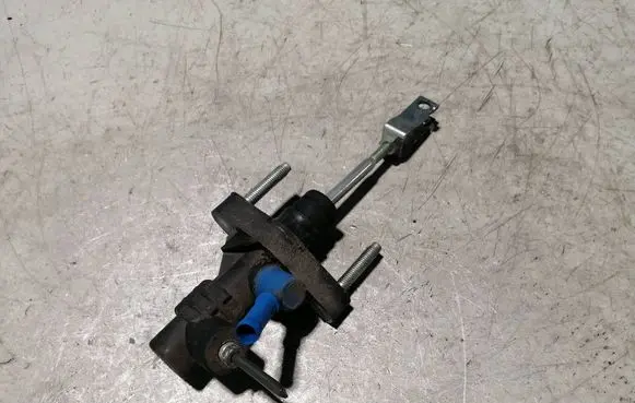 Toyota Corolla Verso E121 Clutch slave cylinder 
