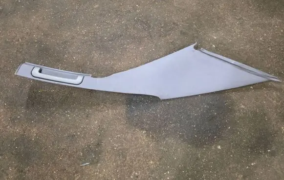 Audi A8 S8 D2 4D (C) pillar trim