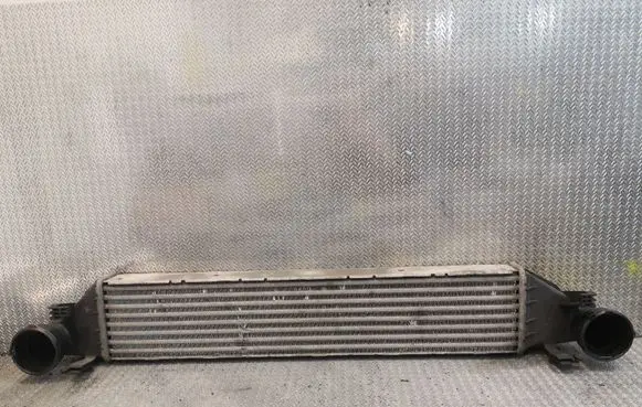 Mercedes-Benz C W203 Intercooler radiator 2035000400 A2035000400
