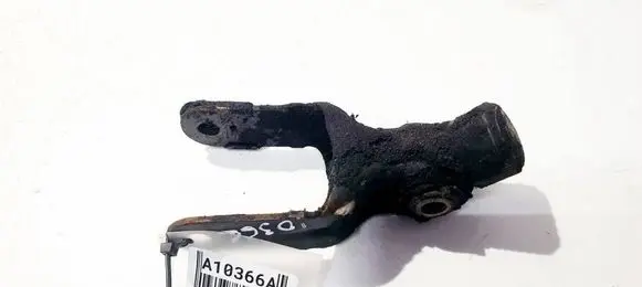 Peugeot 307 Engine mount bracket