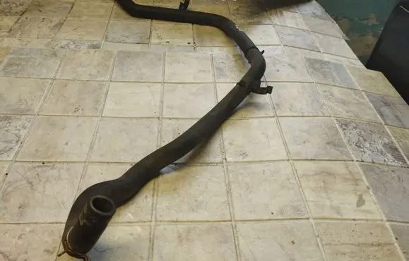 Renault Megane III Engine coolant pipe/hose