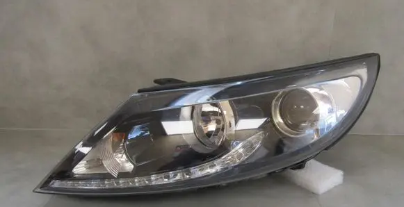 KIA Sportage Headlight/headlamp 921013U250