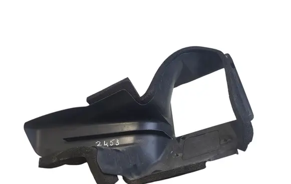 Mazda 3 II Intercooler air channel guide 