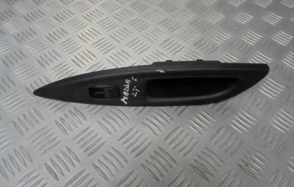 Mazda 6 Electric window control switch