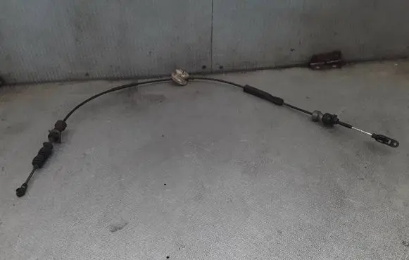 Mitsubishi Outlander Gear shift cable linkage