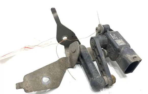 Volvo S90, V90 Headlight/headlamp level sensor 31406563