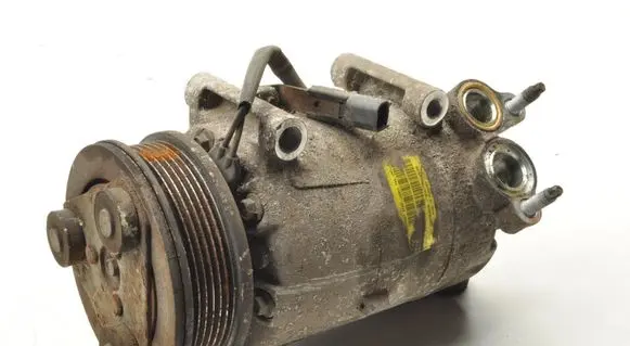 Ford Mondeo MK IV Air conditioning (A/C) compressor (pump) AV6119D629DB