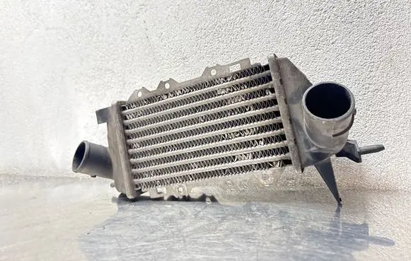 Opel Vectra B Intercooler radiator 52475657 154412001