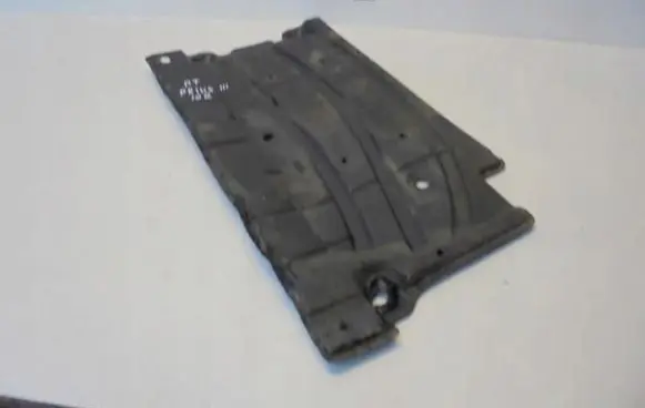 Toyota Prius (XW30) Rear underbody cover/under tray 58316-0D040