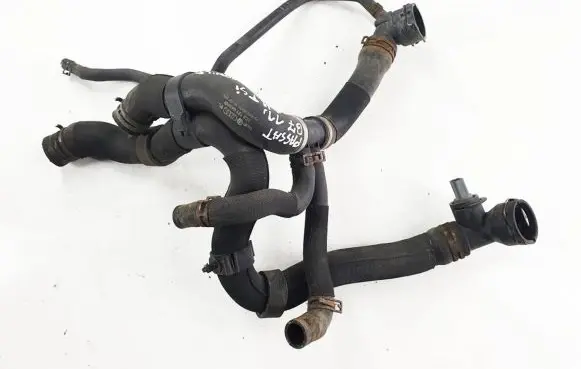 Volkswagen PASSAT B7 Engine coolant pipe/hose 3c0121049ad