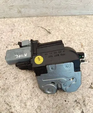 Seat Alhambra (Mk2) Engine bonnet/hood lock/catch 7P0827505J 7B0827505K A2302111