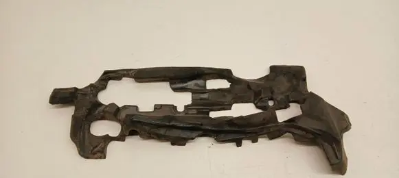 BMW 5 G30 G31 G38 Heat shield in engine bay 8626979 21781210 11148626979