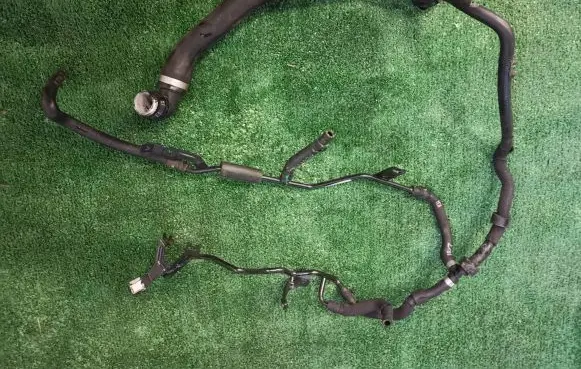 Skoda Octavia Mk3 (5E) Engine coolant pipe/hose 5Q0122101GH