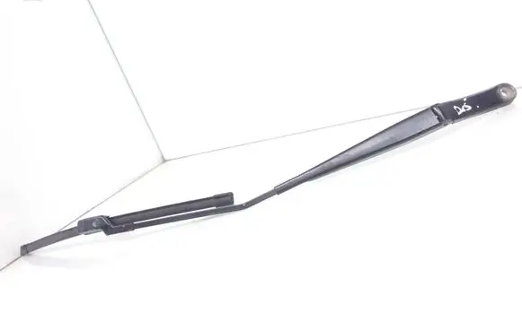 Volkswagen Golf VI Front wiper blade arm 1Q1955410