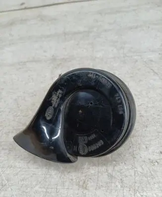 Volkswagen PASSAT B6 Horn signal E1000209 057009