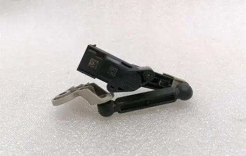 BMW 1 F40 Headlight/headlamp level sensor 6895466