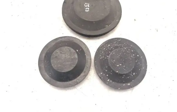 Headlight/headlamp dust cover