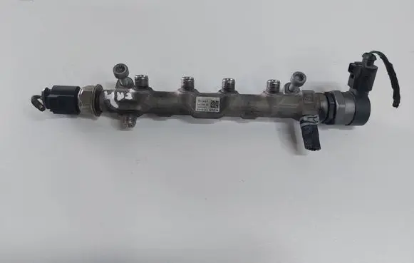 Fuel main line pipe