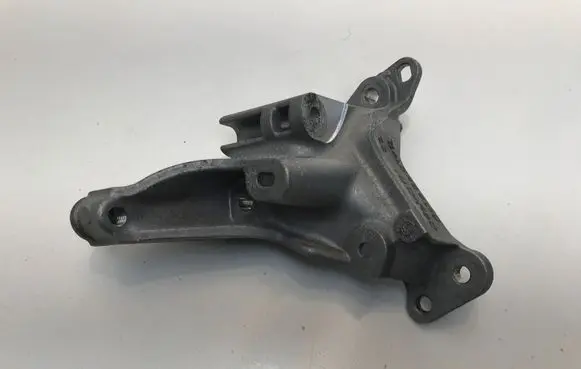 Nissan Qashqai J12 Alternator belt tensioner 117106794R