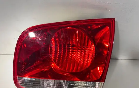 Volkswagen Touareg I Tailgate rear/tail lights 28268003