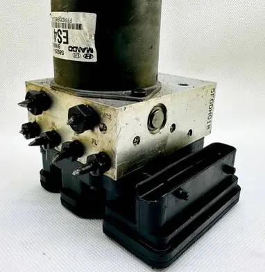 KIA Cerato ABS control unit/module 589201M520 BH6013A260 FFRDM0031Q8