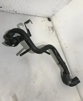 Audi A4 S4 B7 8E 8H Engine coolant pipe/hose 038121071S
