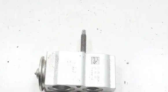 Mercedes-Benz EQA Air conditioning (A/C) expansion valve A2478307800