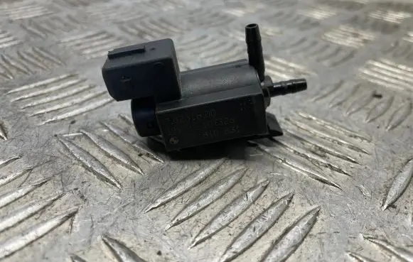 BMW 7 F01 F02 F03 F04 Turbo solenoid valve 7810831