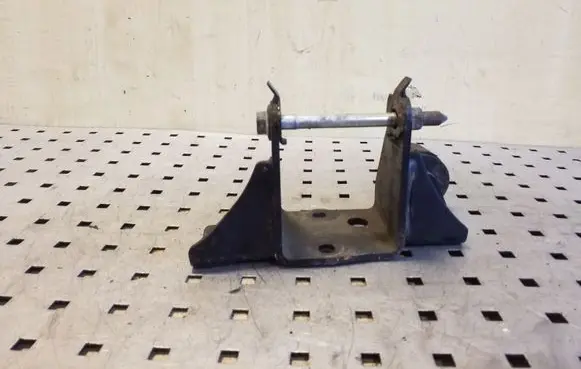 Toyota Auris 150 Gearbox mounting bracket