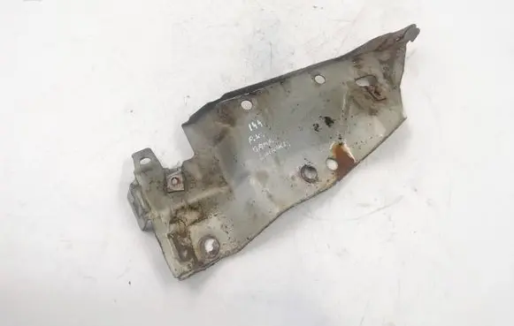 Renault Scenic I Front bumper mounting bracket