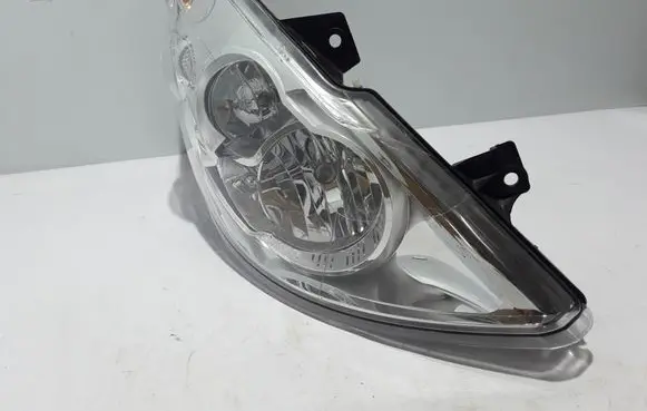 Renault Master III Headlight/headlamp 260108402R