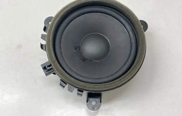Volvo V70 Rear door speaker 30657445