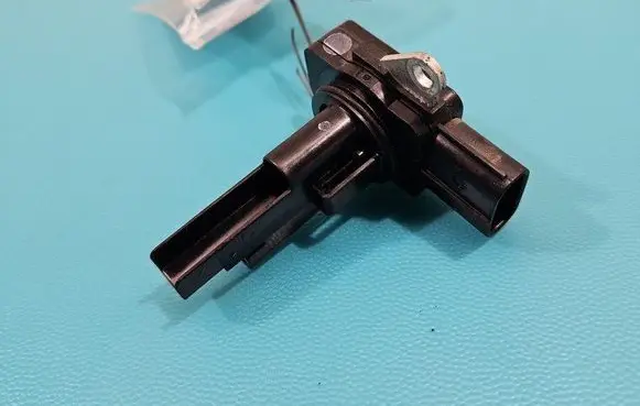 Toyota Avensis T270 Mass air flow meter 22204-0V020 IMPRK1482428