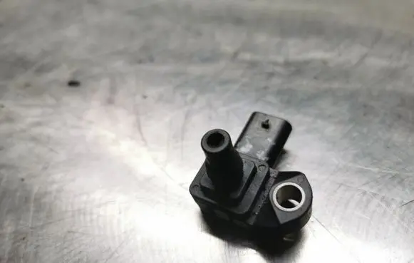 BMW 3 E90 E91 Air pressure sensor 780474201
