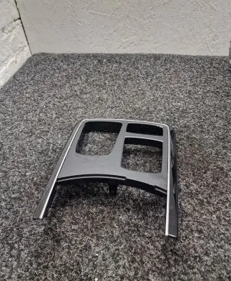 Mercedes-Benz GLE (W166 - C292) Other center console (tunnel) element A1666800803