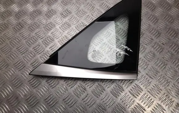 Hyundai Kona II Rear side window 87820BE100