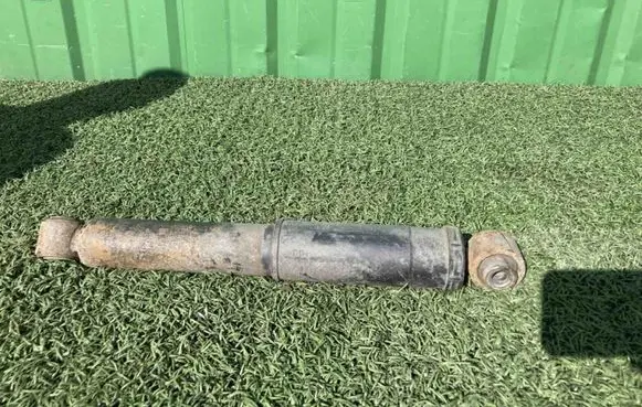 Opel Movano B Rear shock absorber/damper 95522584