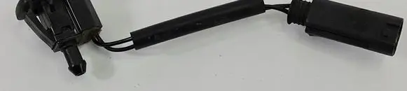 BMW 5 E60 E61 Windshield washer spray nozzle 