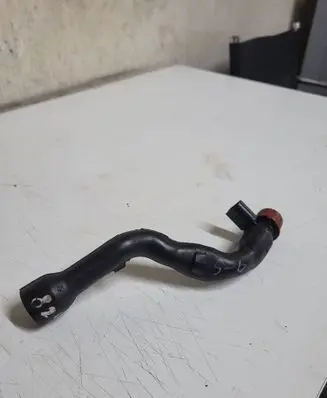 Mercedes-Benz E W211 Breather/breather pipe/hose A6420160381