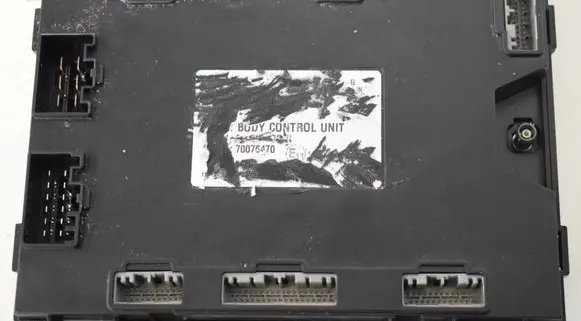 Tesla Model S Central body control module 101090700 101090700D