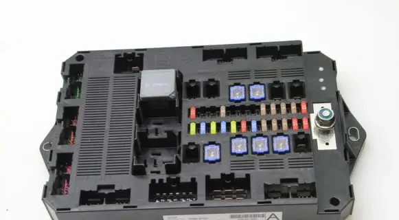 Jaguar XF X250 Fuse module 9X2314B476AC