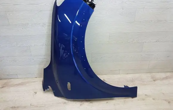 Dacia Sandero III Fender 631012868R