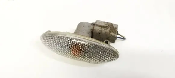 Toyota Verso Front fender indicator light 8173002080 81730-02080