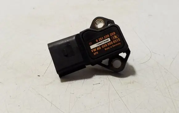 Audi TT TTS Mk2 Air pressure sensor 0261230209 038906051E