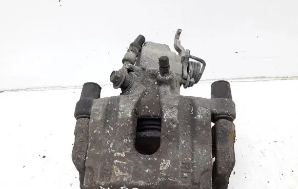 Nissan Primera Rear brake caliper