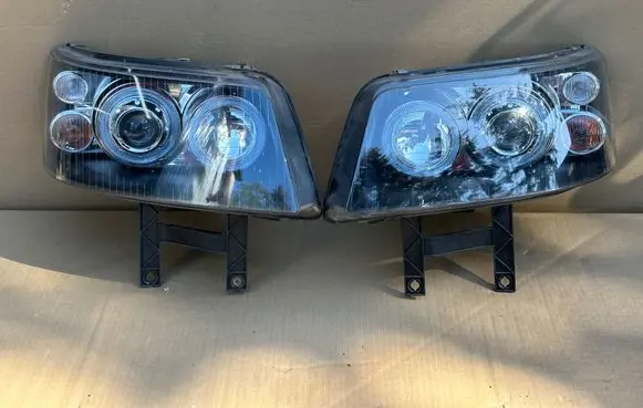 Volkswagen Transporter - Caravelle T5 Headlights/headlamps set LAMPYXENONT5LP